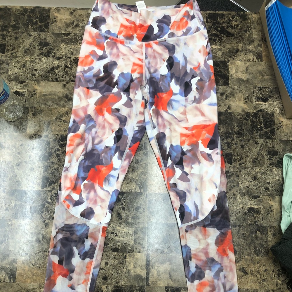 Fabletics water color mesh- full length leggings